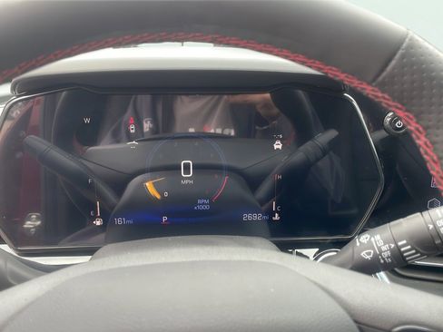 Used 2025 Chevrolet Trax RS w/ Driver Confidence Package FWD image 18