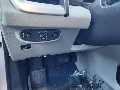 Used 2020 GMC Terrain SLT w/ Preferred Package image 20