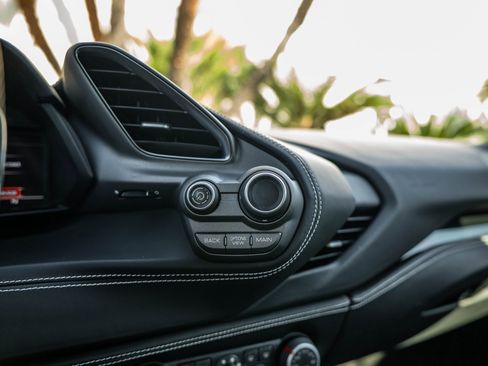 Used 2017 Ferrari 488 GTB image 23