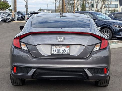 Used 2017 Honda Civic EX-T image 9