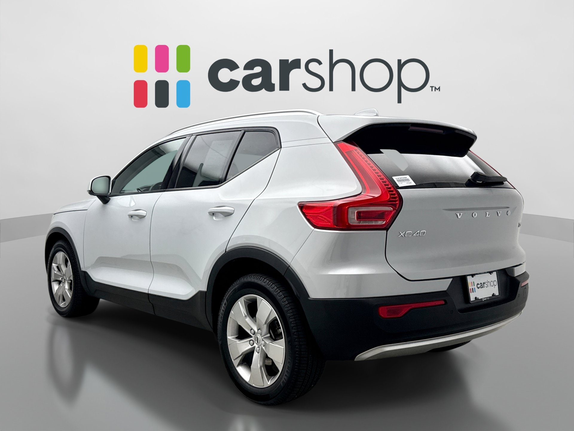 Used 2021 Volvo XC40 T5 Momentum AWD/4WD image 3