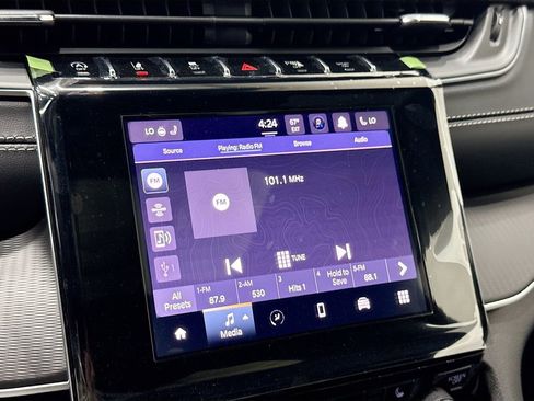 New 2025 Jeep Grand Cherokee L Laredo w/ Luxury Tech Group I image 35