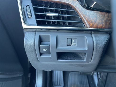 Used 2019 Cadillac CTS Luxury image 22