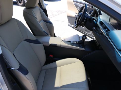 Used 2021 Lexus ES 350 w/ Premium Package FWD image 30