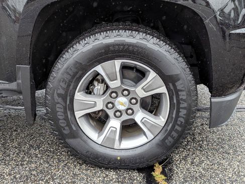 Used 2018 Chevrolet Colorado Z71 AWD/4WD image 34