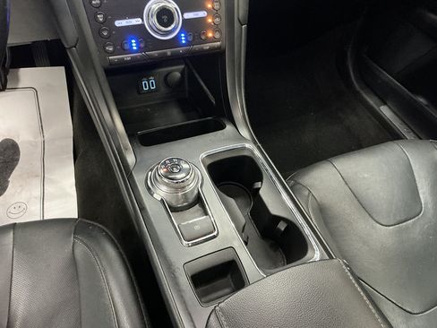 Used 2019 Ford Fusion Titanium AWD/4WD image 14