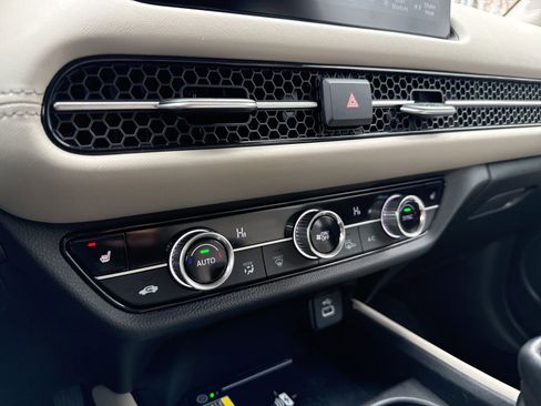 Used 2024 Honda HR-V EX-L image 19