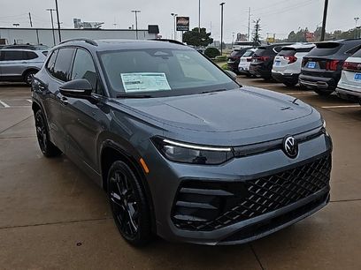 New 2026 Volkswagen Tiguan SE R-Line