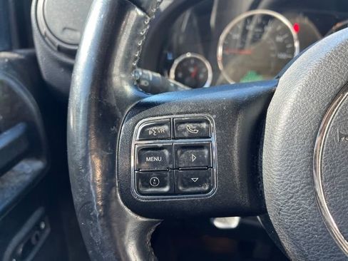 Used 2018 Jeep Wrangler Unlimited Sport S image 10