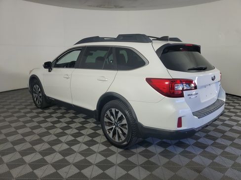 Used 2017 Subaru Outback 2.5i Limited image 6