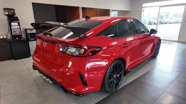 Used 2024 Honda Civic Type R image 7