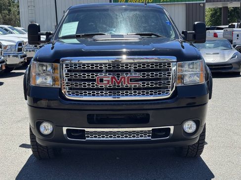 Used 2014 GMC Sierra 2500 Denali AWD/4WD image 2