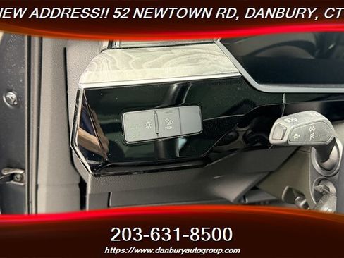 Used 2021 Audi e-tron Premium w/ Convenience Plus Package AWD/4WD image 20