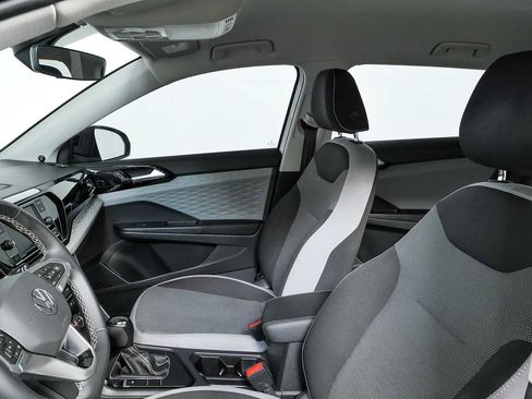 Certified 2023 Volkswagen Taos S FWD image 8