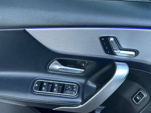 Used 2019 Mercedes-Benz A 220 4MATIC image 9