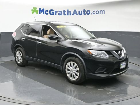 Used 2015 Nissan Rogue S FWD image 2