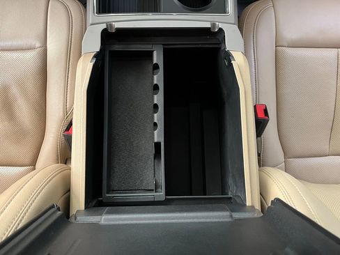 Used 2020 Ford F350 Lariat w/ Chrome Package image 24