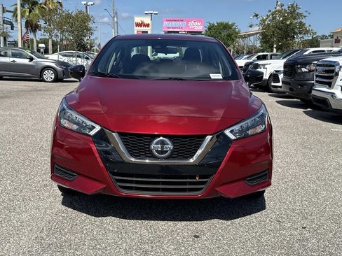 Certified 2022 Nissan Versa SR w/ Convenience Package FWD image 9