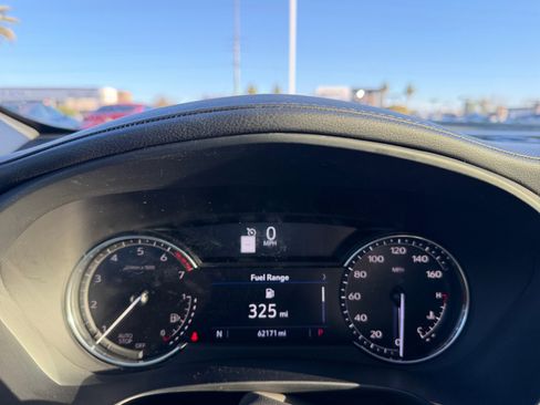 Used 2021 Cadillac XT4 Premium Luxury image 10