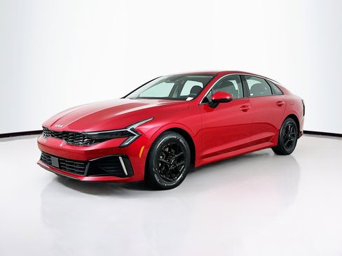 Used 2025 Kia K5 LXS image 3