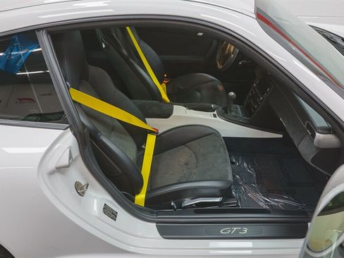 Used 2010 Porsche 911 GT3 RWD image 74