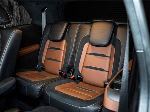 Used 2024 Mercedes-Benz GLS 63 AMG 4MATIC image 12