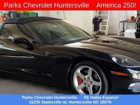 Used 2005 Chevrolet Corvette Convertible w/ Preferred Equipment Group RWD image 1