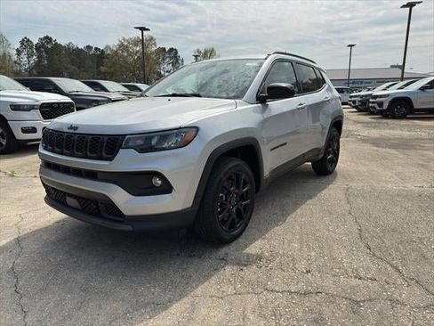 New 2026 Jeep Compass Latitude AWD/4WD image 24