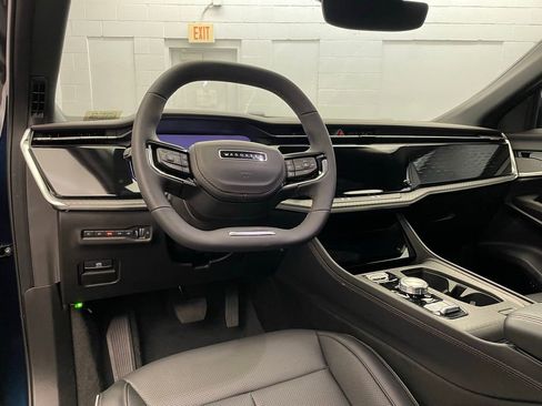 New 2025 Jeep Wagoneer S Limited image 9