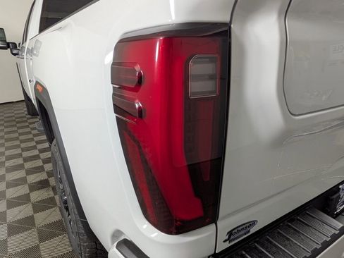 New 2025 GMC Sierra 3500 Denali w/ Denali Reserve Package image 12