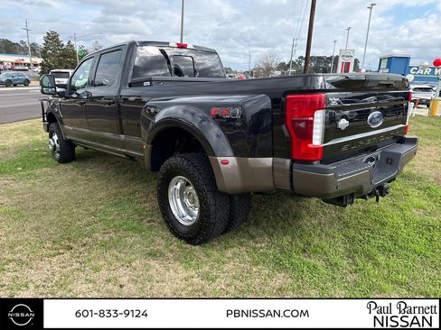 Used 2017 Ford F350 King Ranch w/ King Ranch Ultimate Package image 6