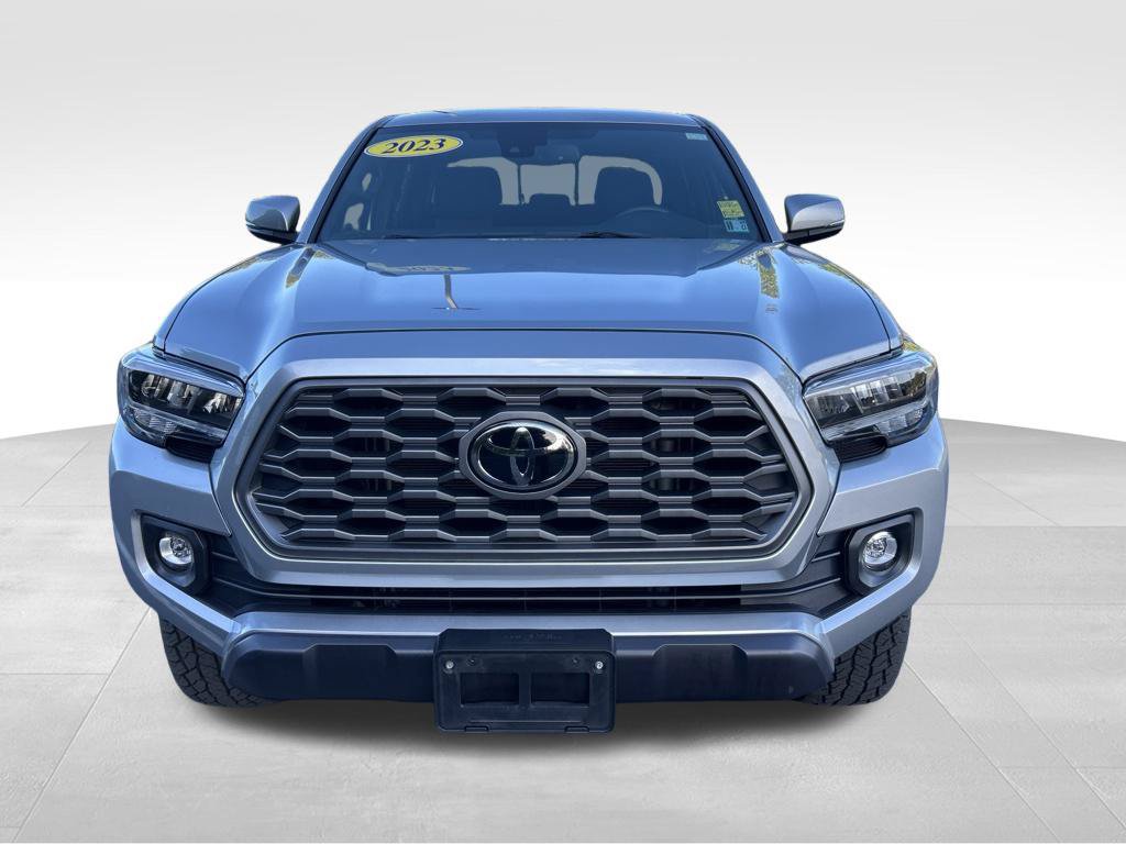Certified 2023 Toyota Tacoma TRD Off-Road AWD/4WD image 8