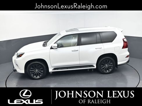 Used 2022 Lexus GX 460 Premium w/ Accessory Package AWD/4WD image 30