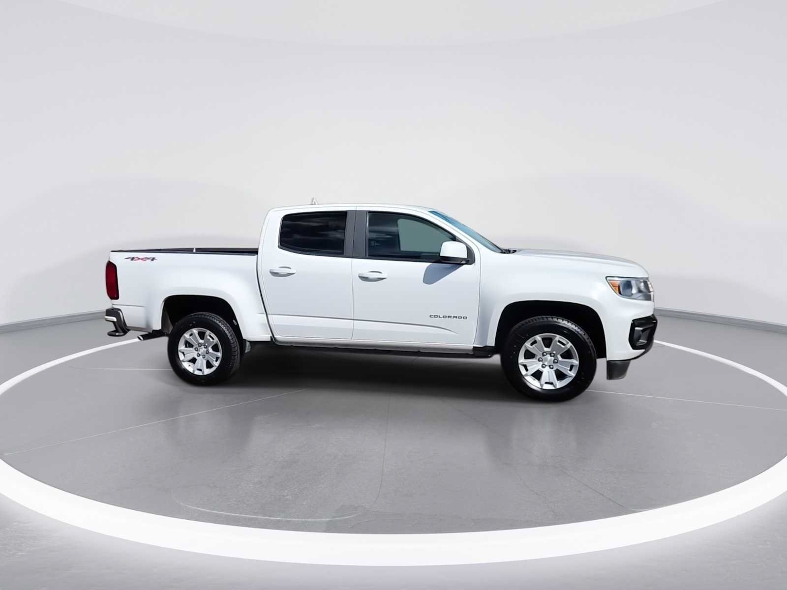 Used 2021 Chevrolet Colorado LT w/ Safety Package AWD/4WD image 9