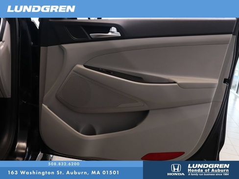Used 2019 Hyundai Tucson SE AWD/4WD image 14
