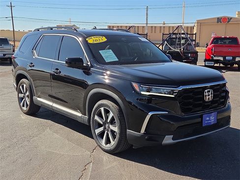 Used 2025 Honda Pilot Elite image 7