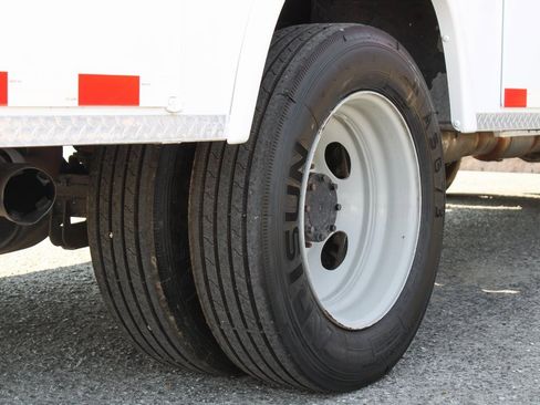 Used 2016 Ford F450 XLT image 40