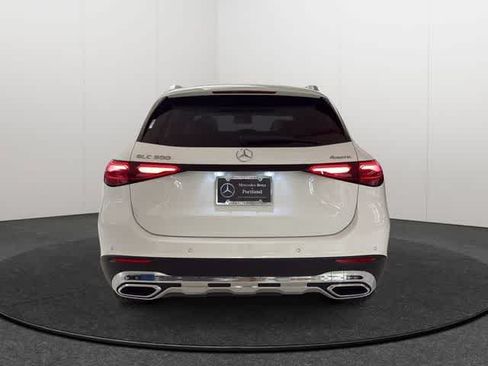 Used 2026 Mercedes-Benz GLC 300 4MATIC image 6