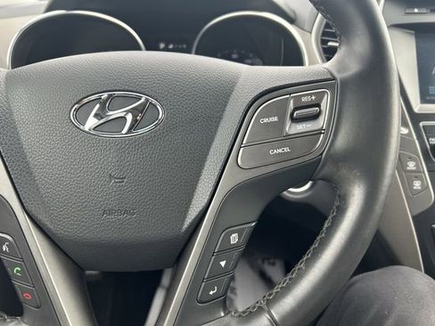 Used 2017 Hyundai Santa Fe Sport FWD image 19