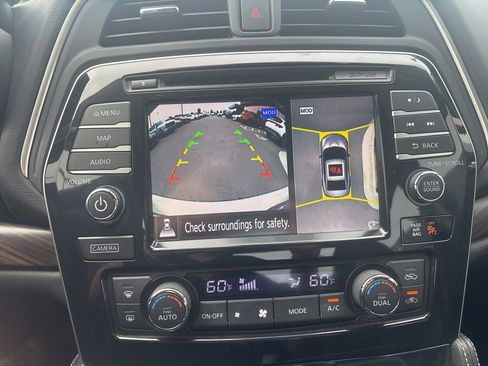 Used 2016 Nissan Maxima Platinum FWD image 17