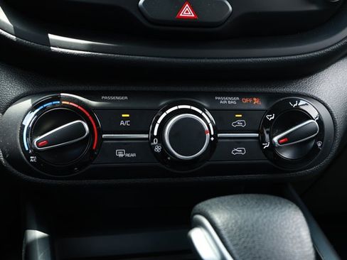 Used 2024 Kia Soul LX w/ Option Group 015 FWD image 18