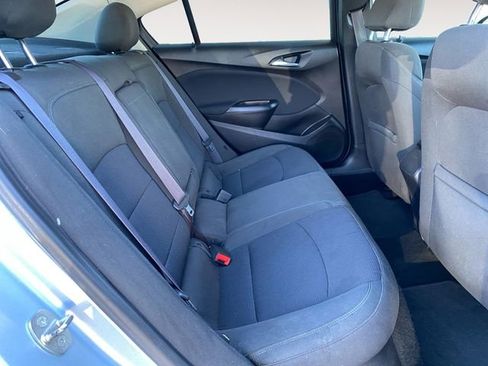 Used 2017 Chevrolet Cruze LT image 17