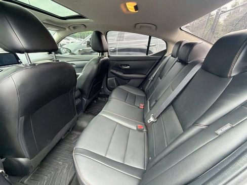 Used 2020 Nissan Sentra SR w/ Premium Package FWD image 12