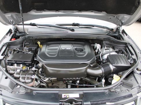 Used 2017 Jeep Grand Cherokee Laredo w/ Quick Order Package 23E image 16