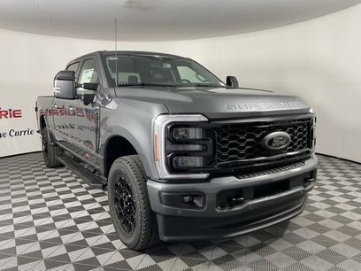 New 2026 Ford F250 Lariat w/ Black Appearance Package