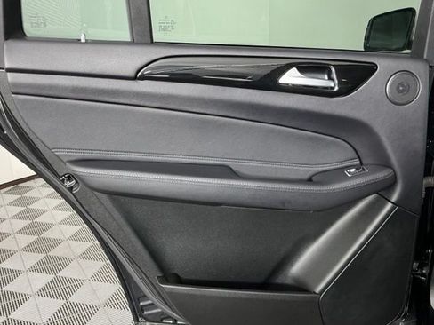 Used 2019 Mercedes-Benz GLS 450 4MATIC image 19