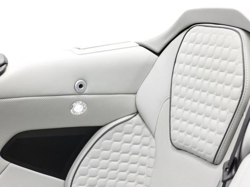 Used 2014 Aston Martin Vanquish Volante RWD image 59