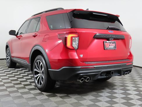 Used 2023 Ford Explorer ST image 42