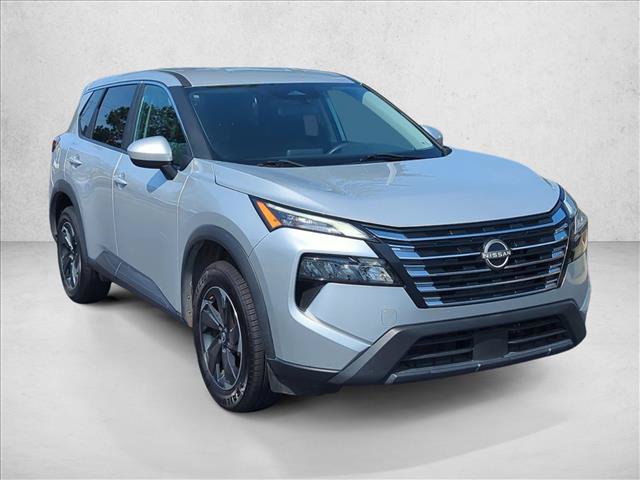 Used 2024 Nissan Rogue SV AWD/4WD image 3