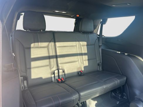 Used 2021 Chevrolet Tahoe RST w/ Luxury Package RWD image 21
